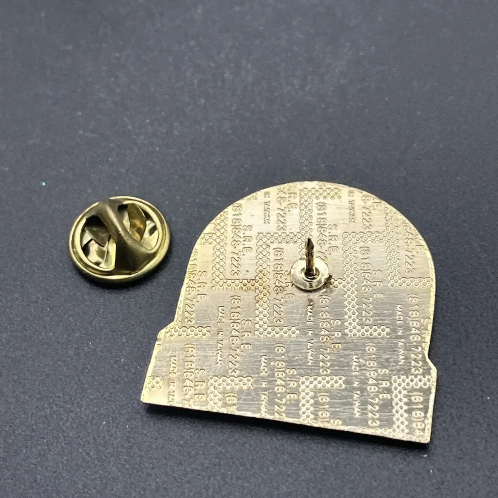 1991 Toyota Grand Prix Of Long Beach California Lapel Hat‎ Pin